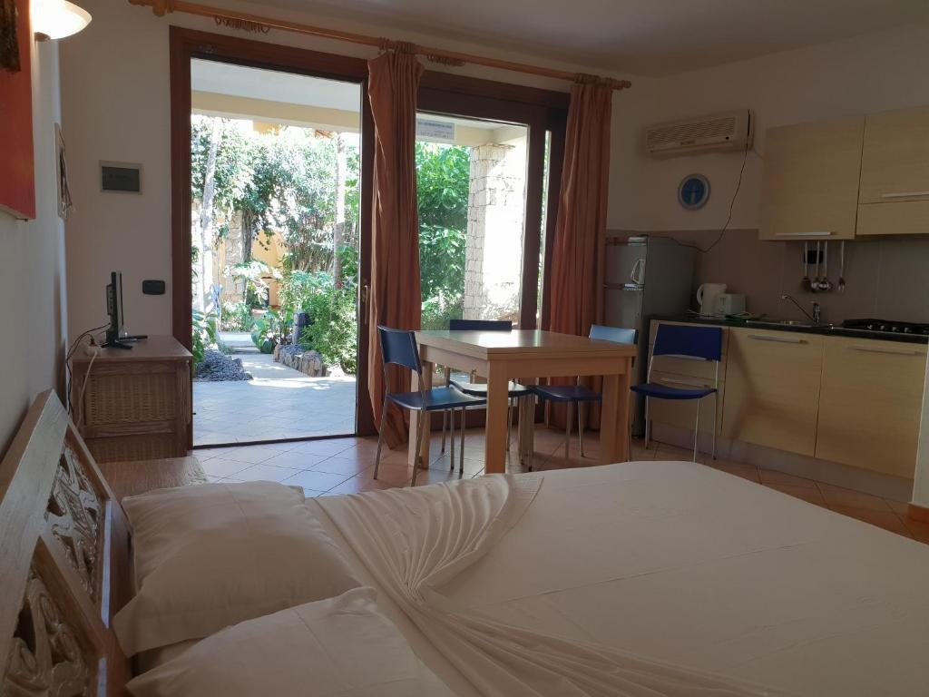 Porto Antigo Beach Front Studio 
