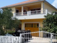 Nomad Camp&Hostel 