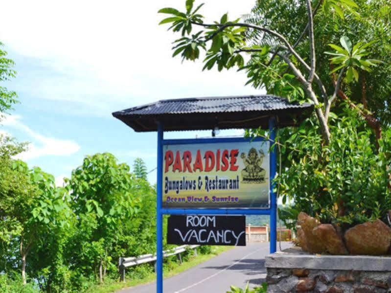 Lucky Paradise Bungalows on The Beach 
