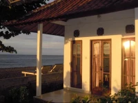 Volcano Beach Bungalows 