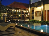 Kenanga Suites 