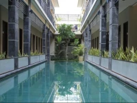 RedDoorz @ Pura Damak Malboro 