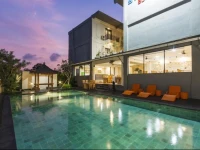Sylvia Bali Suite Residence 