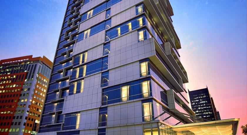 Aston Priority Simatupang Hotel and Conference Center 3*