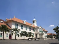 RedDoorz near Kota Tua 