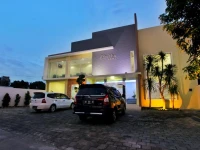 Rivisha Hotel 