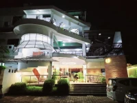 Hotel Winotosastro Garden 