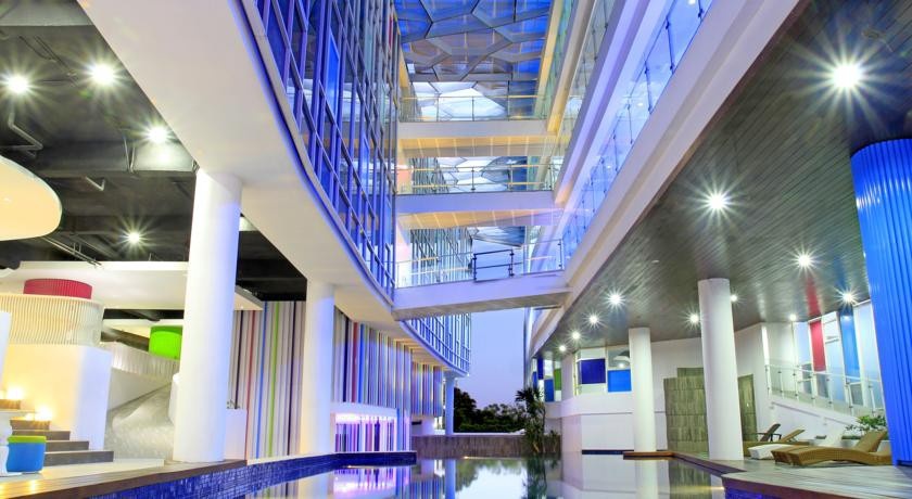 Berry Glee Hotel 4*