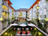HARRIS Hotel & Residences Riverview - Kuta 