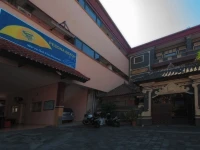 Pesona Beach Inn 