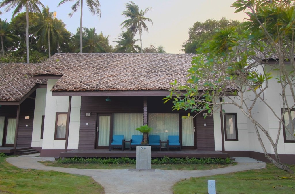 Mayang Sari Beach Resort 