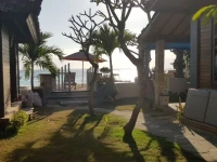 Segara Beach Inn 