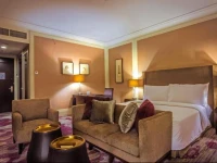 Grand i Hotel 