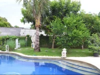 Hans Residence 
