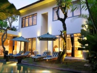 Room & Vespa 1 