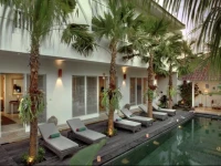 Room & Vespa 4 