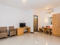 ZenRooms Seminyak Batu Belig 