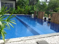 The Riverside 4*