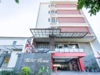 Metro House 