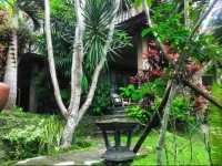 Puri Sawah Bungalows & Restaurant 