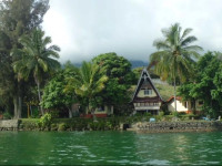Tuk Tuk Timbul Bungalows