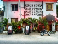 Love Hotel 