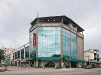 Luscious Hotel 