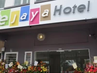 De Jaya Hotel 2*