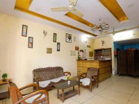 Hotel New Bakshi House 