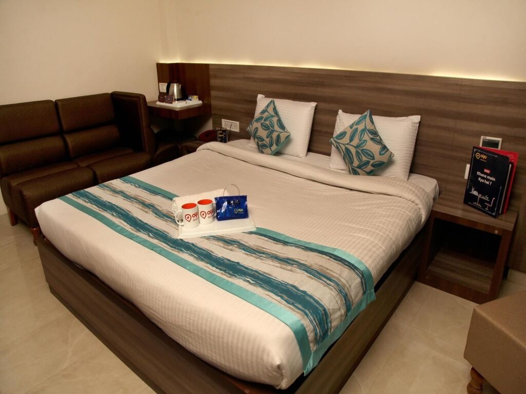 OYO Premium High Court Allahabad 