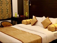 OYO Premium Kamla Nehru Road Allahabad 