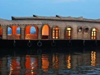 SN House Boats 