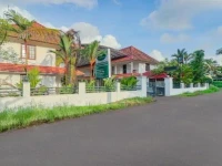 Lake Gardens Resorts 