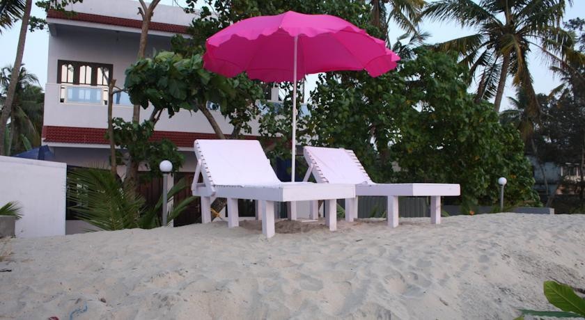 Shalom Beach Residency 2*