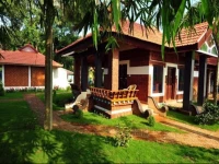Hollyhock Resort 