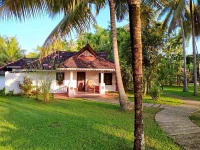 Palmgrove Lake Resort 