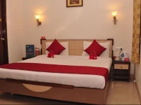 OYO Rooms opposite Golden Temple 