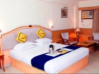 Vista Rooms at Seven Hills 