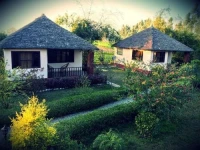 Rhea Safari Lodge 