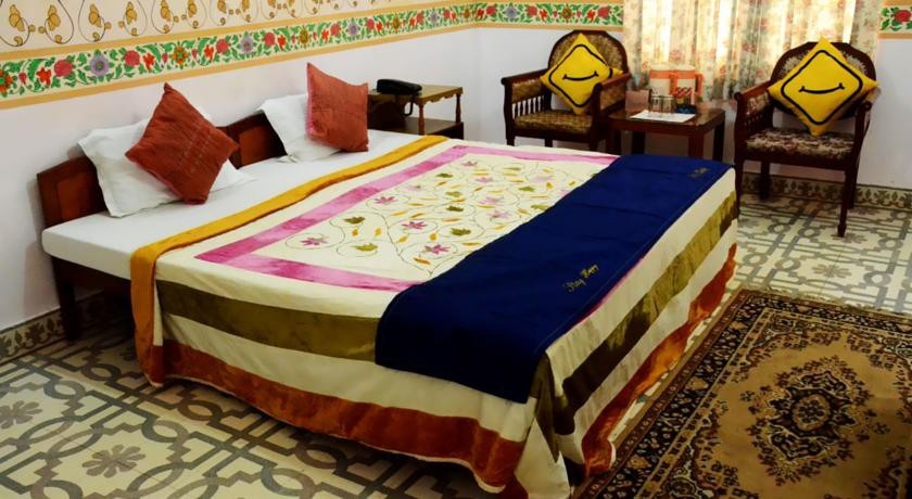 Vista Rooms at Palace Garden 