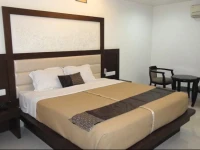 Hotel Orbit 34 