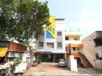 OYO Rooms Vadapalani Murugan Temple 
