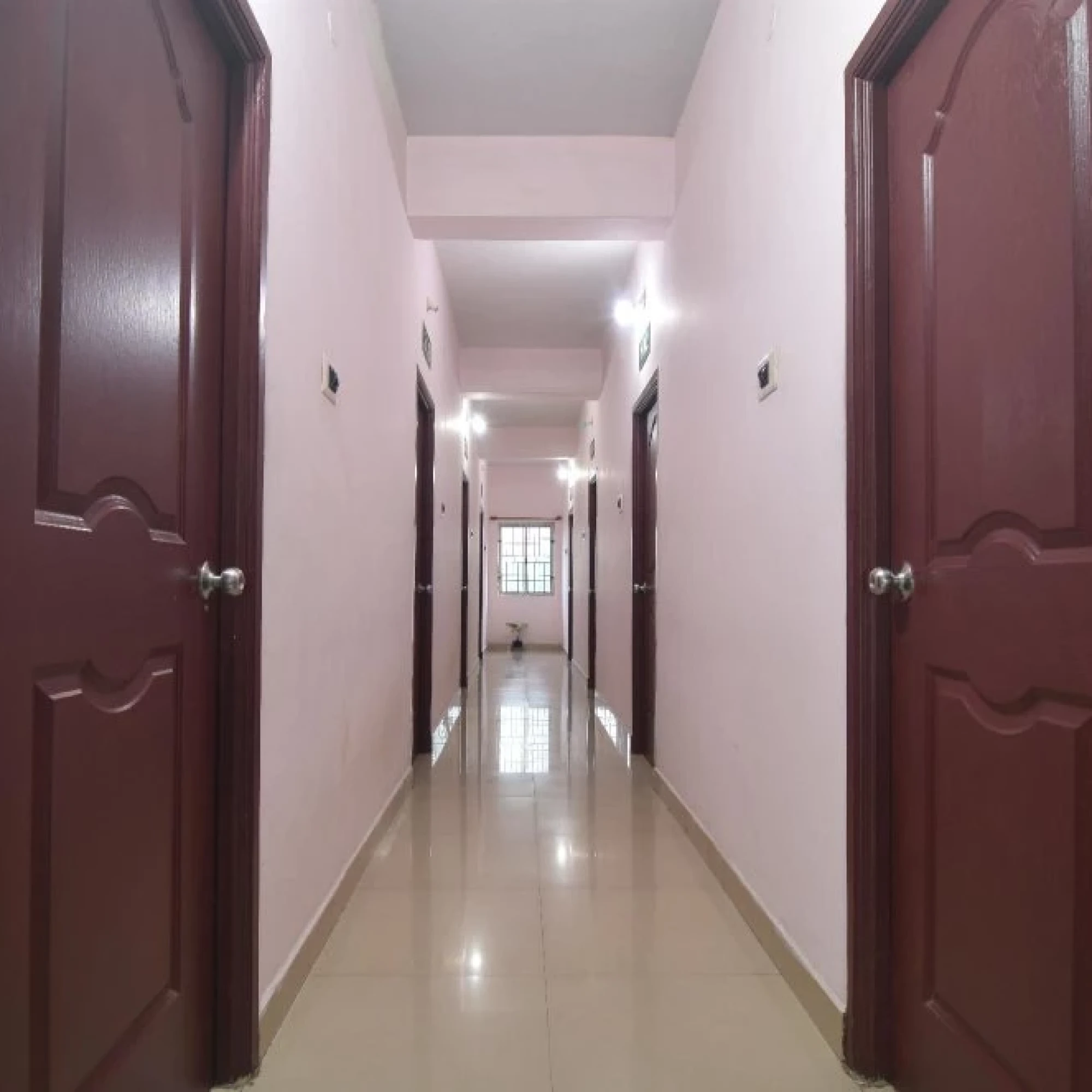 Royal Green Accommodation 3*