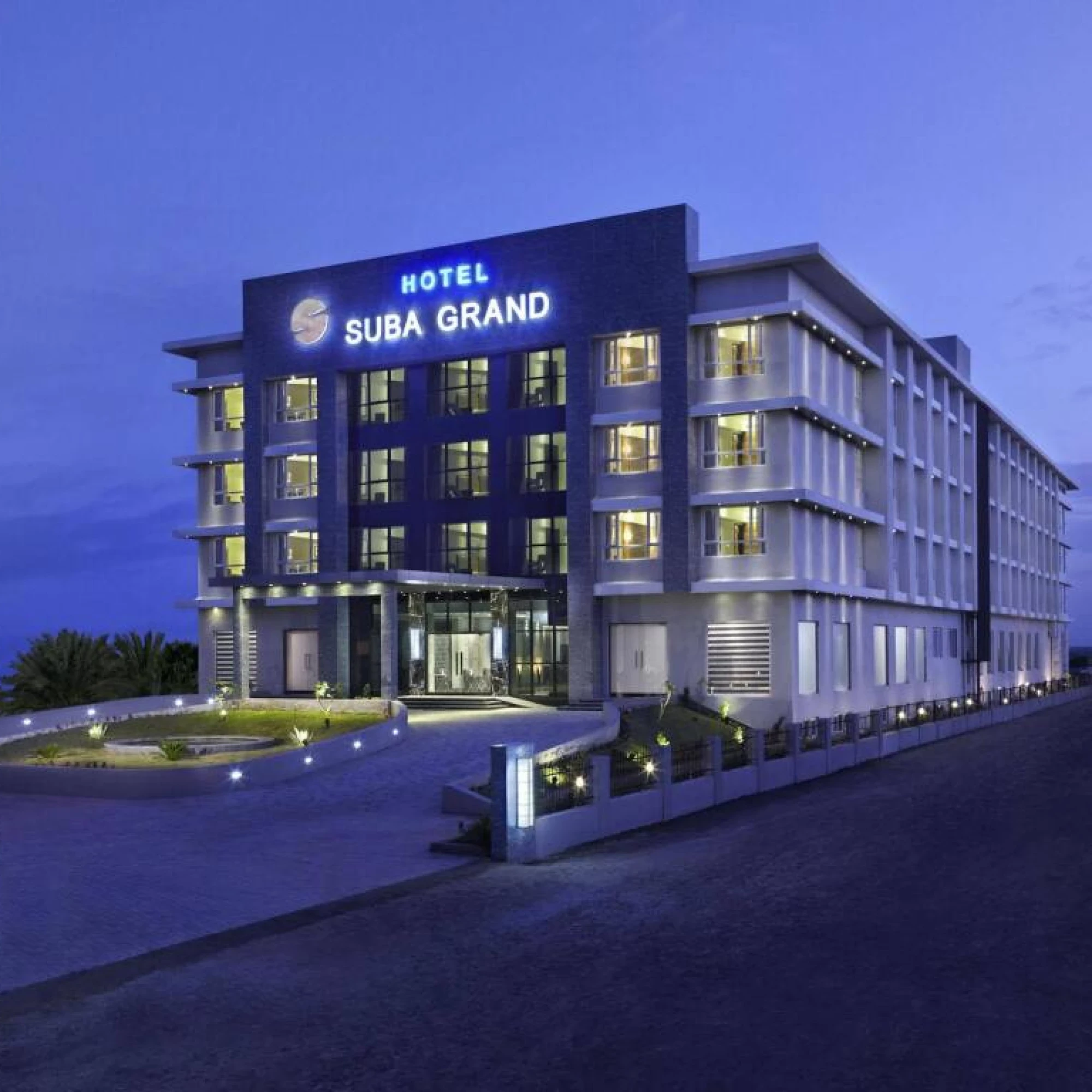 Hotel Suba Grand 3*