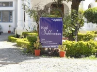 Hotel Sukhsadan 