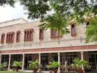 Hotel Arya Niwas 