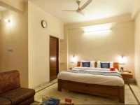 OYO Rooms Shanti Path Jawahar Nagar 