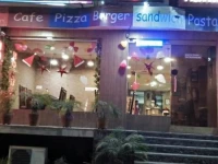 Hotel Abhiraj Palace 