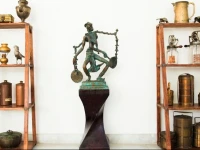Central location for art lovers 