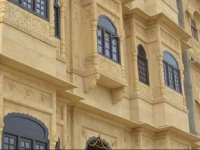 Hotel The Golden House 